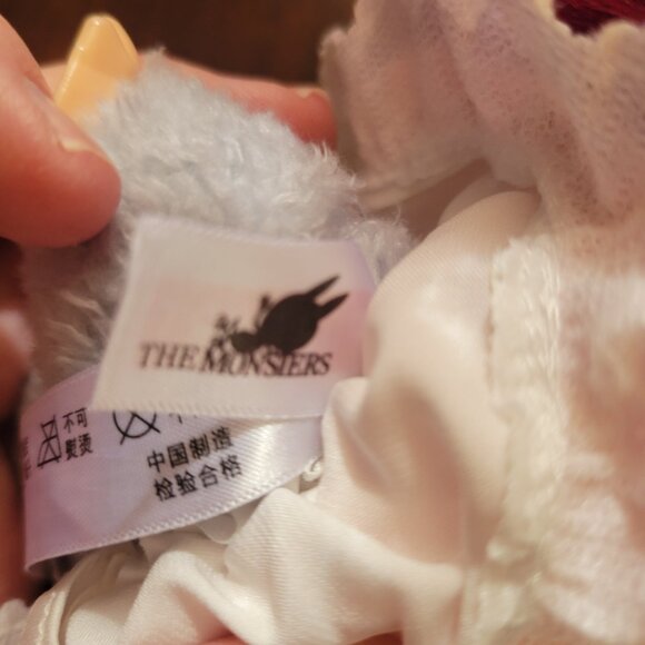 🔥🔥REDUCED! 🔥🔥Labubu Exciting Macaron with Pompom Charms - Picture 5 of 13